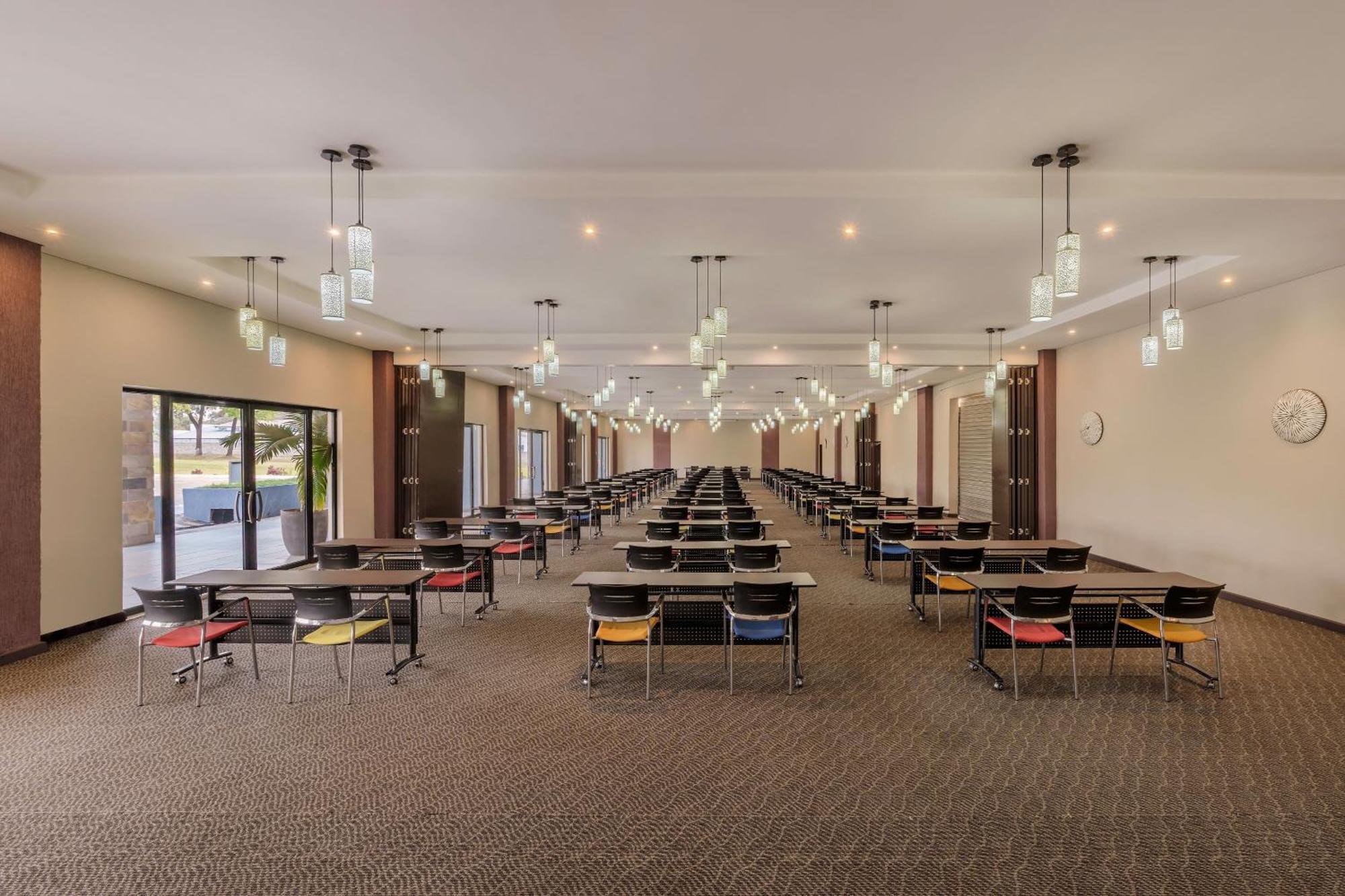 Protea Hotel By Marriott Ndola Exterior foto