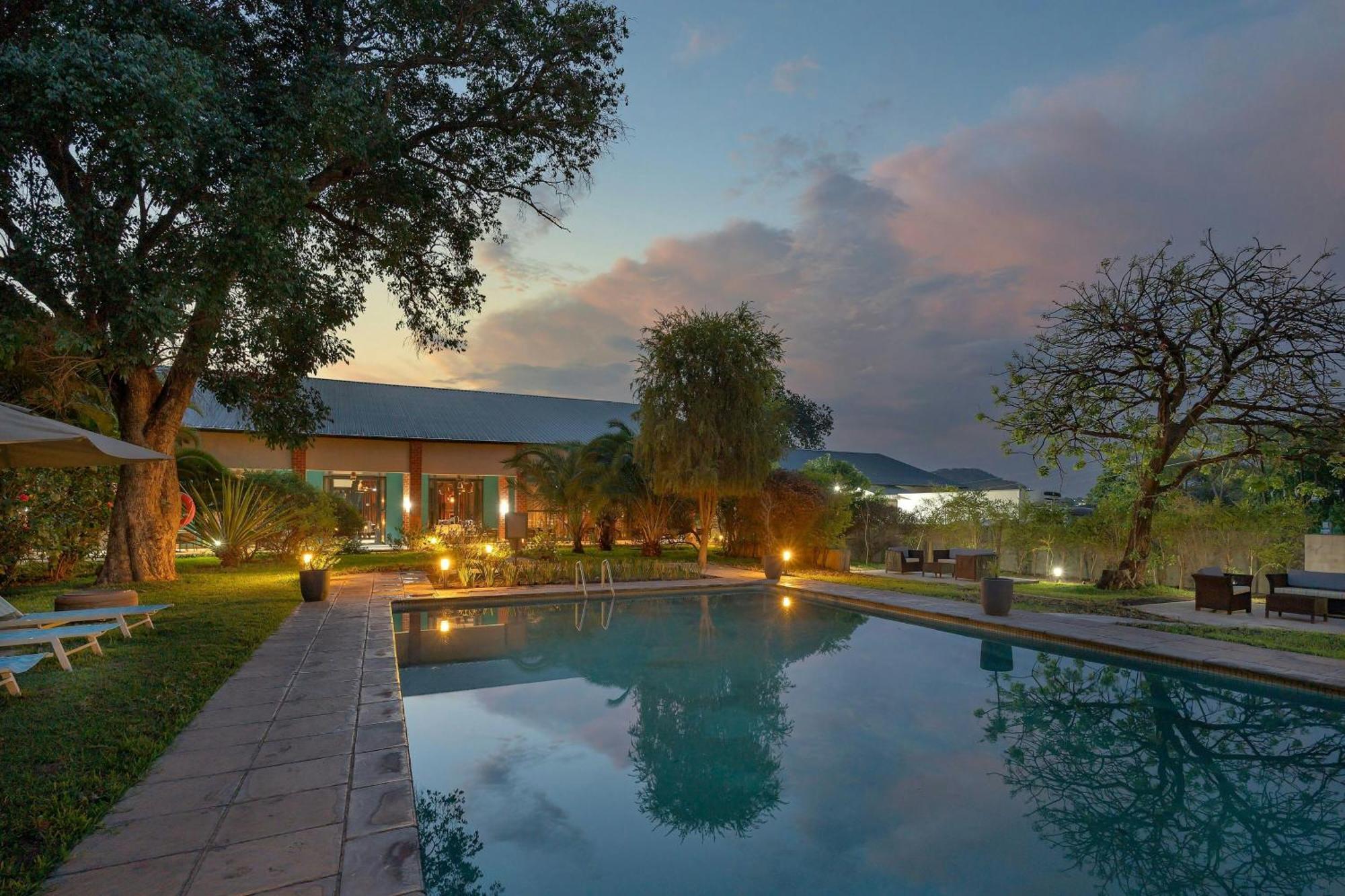 Protea Hotel By Marriott Ndola Exterior foto